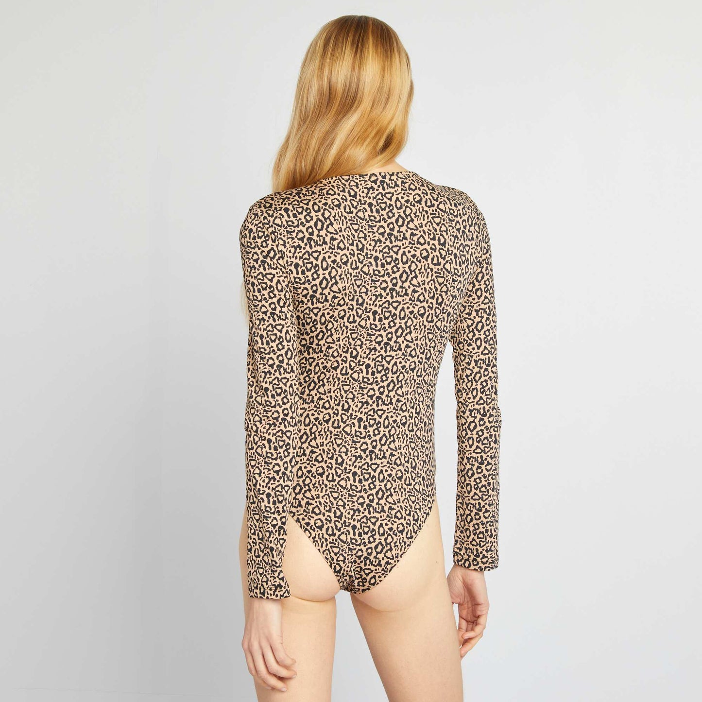 Body de manga larga con motivo de leopardo BEIGE