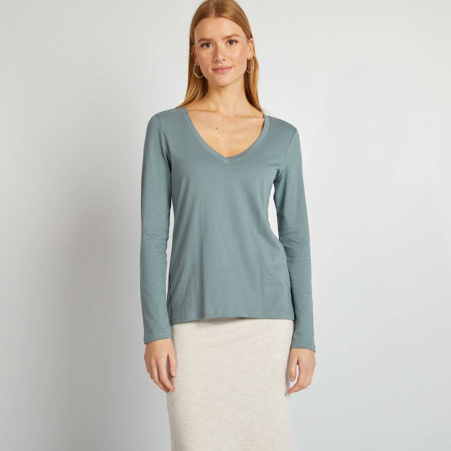 Camiseta con cuello de pico AZUL