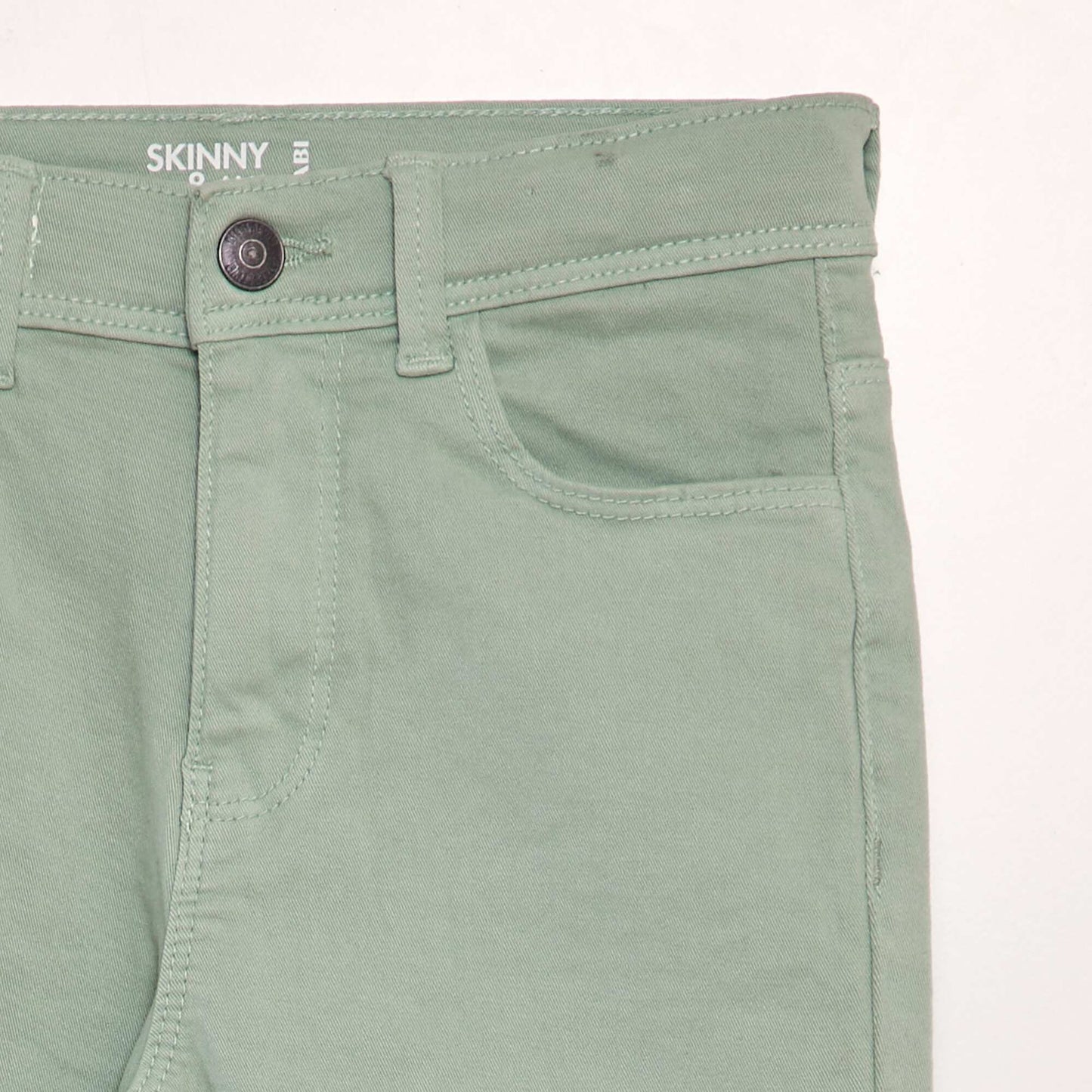 jeans pitillo de 5 bolsillos VERDE