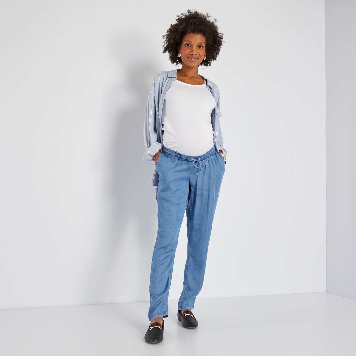 Pantalon maternidad vaporoso y ligero AZUL