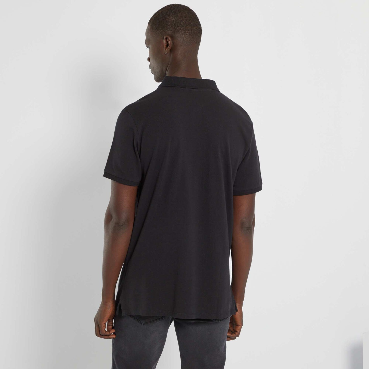 Remera liso de manga corta negro