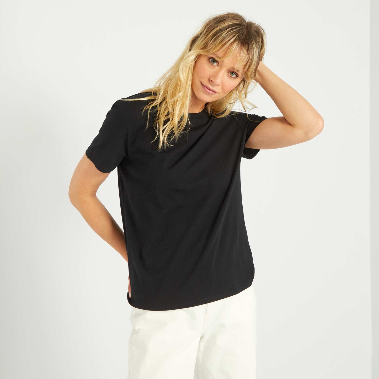 Camiseta lisa de punto negro