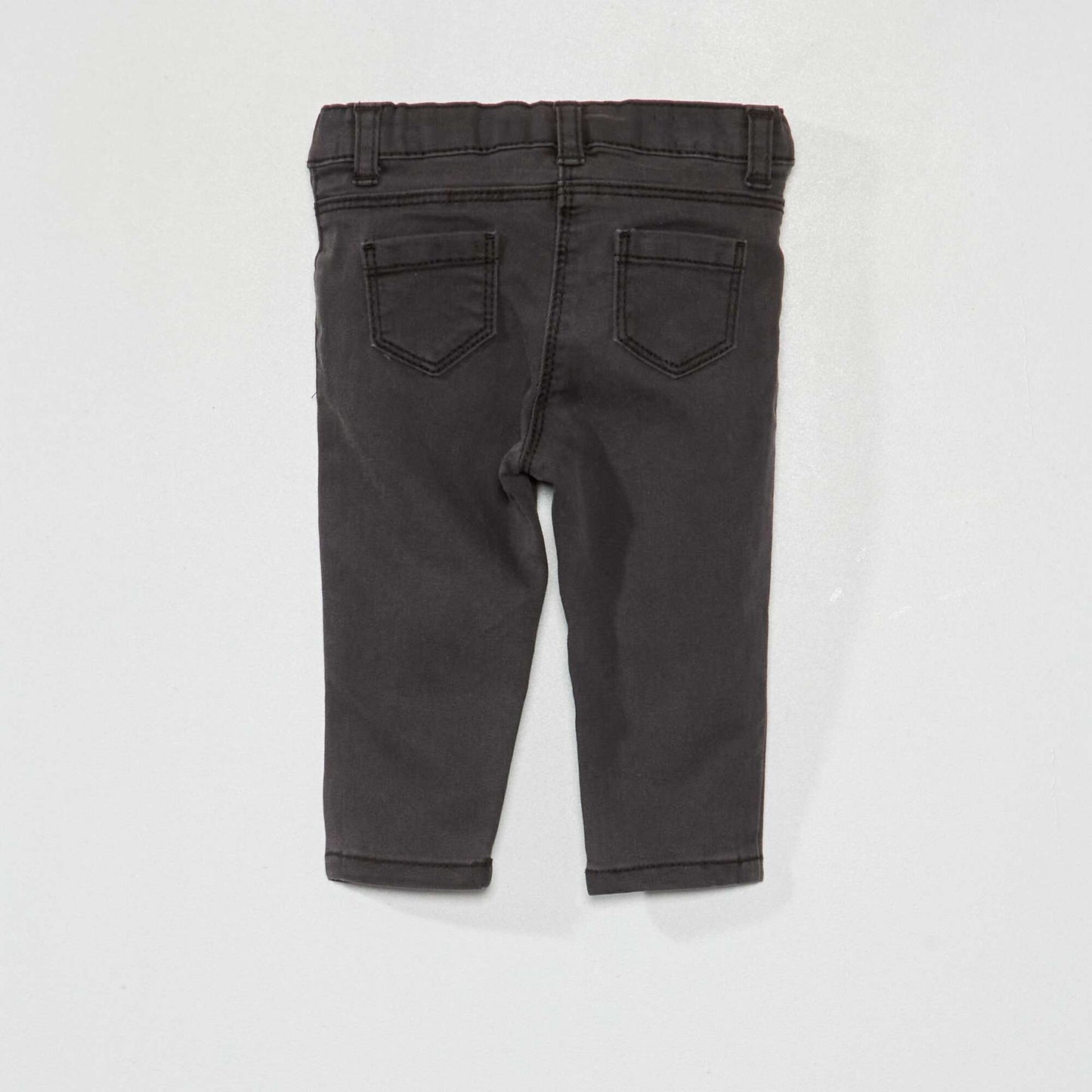 Jean slim elástico con cintura ajustabLeónEGRO
