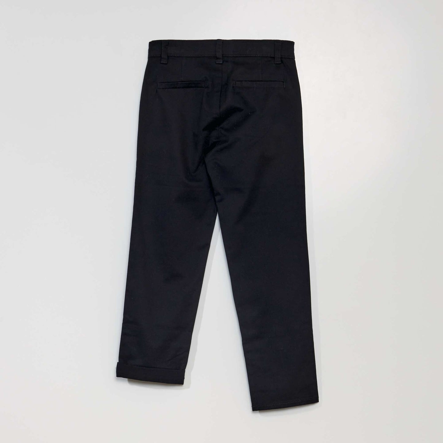 Pantalón chino NEGRO