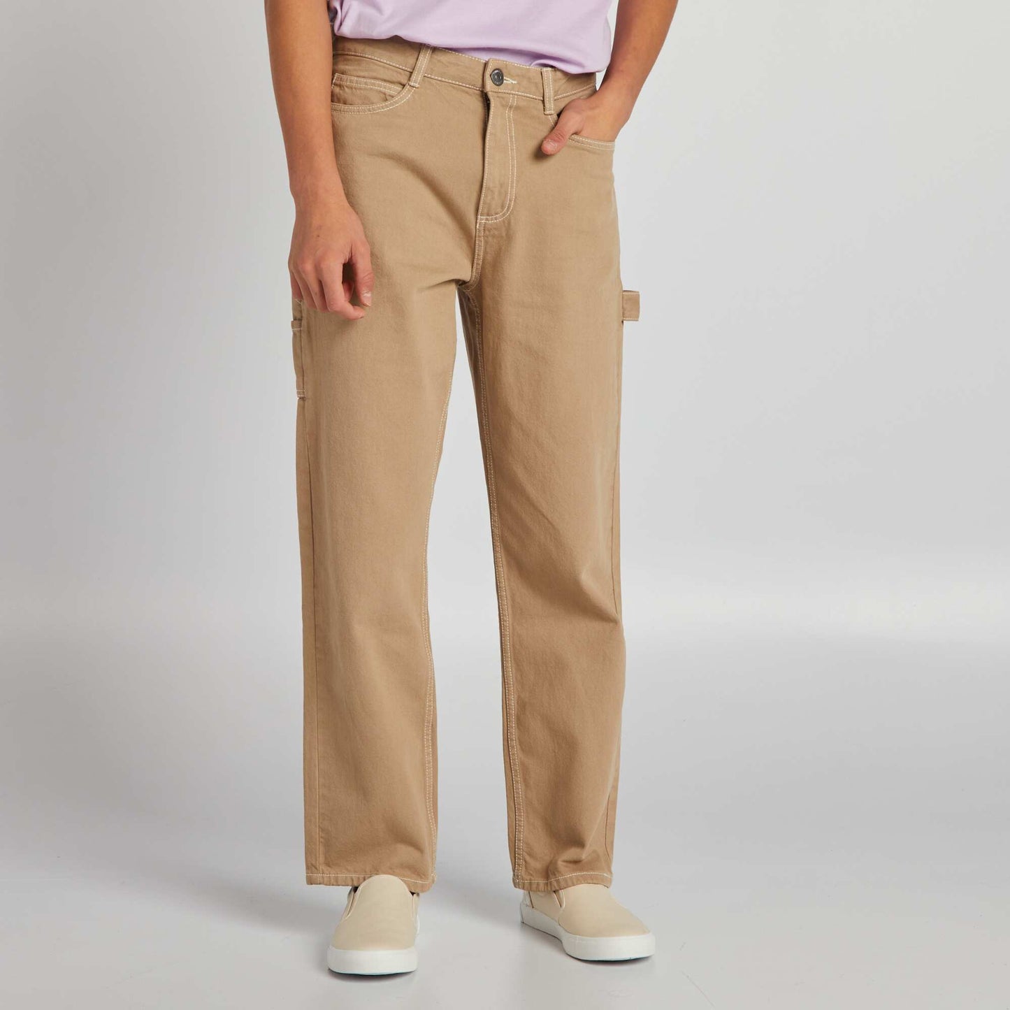 Pantalón cargo con pespuntes a contraste BEIGE