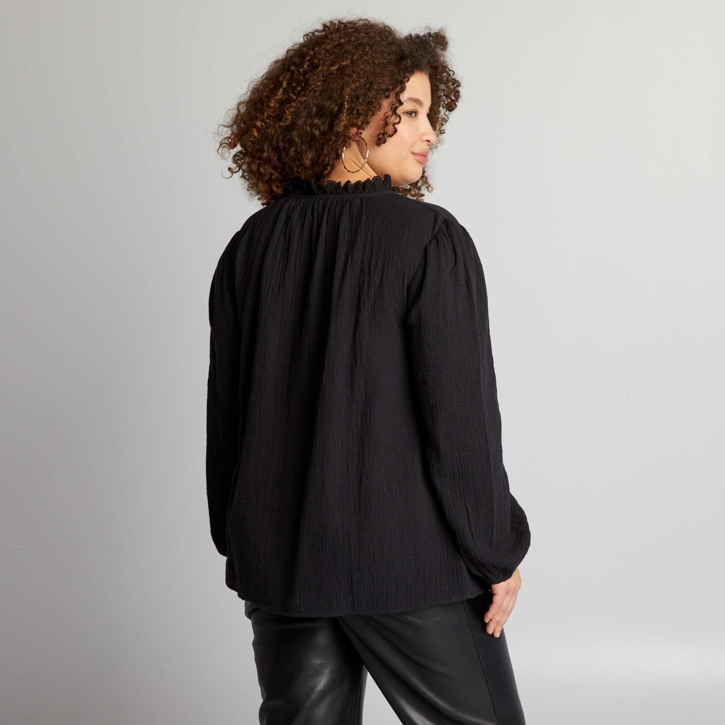 Blusa de gasa de algodón negro