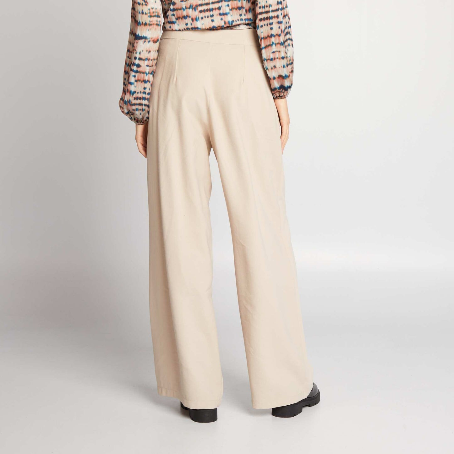 Pantalón ancho Beige