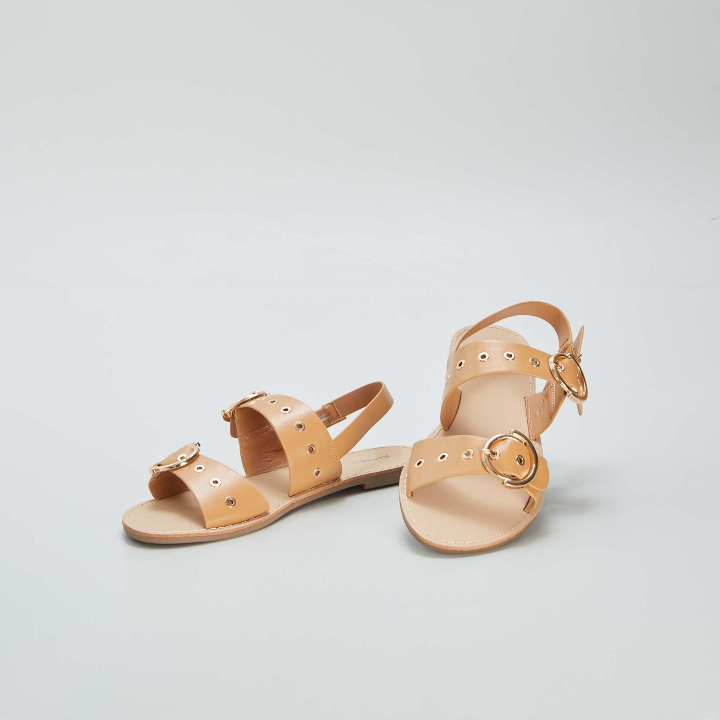 Sandalias con tiras de tachuelas MARRON