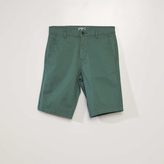 Bermudas lisas tipo chino VERDE