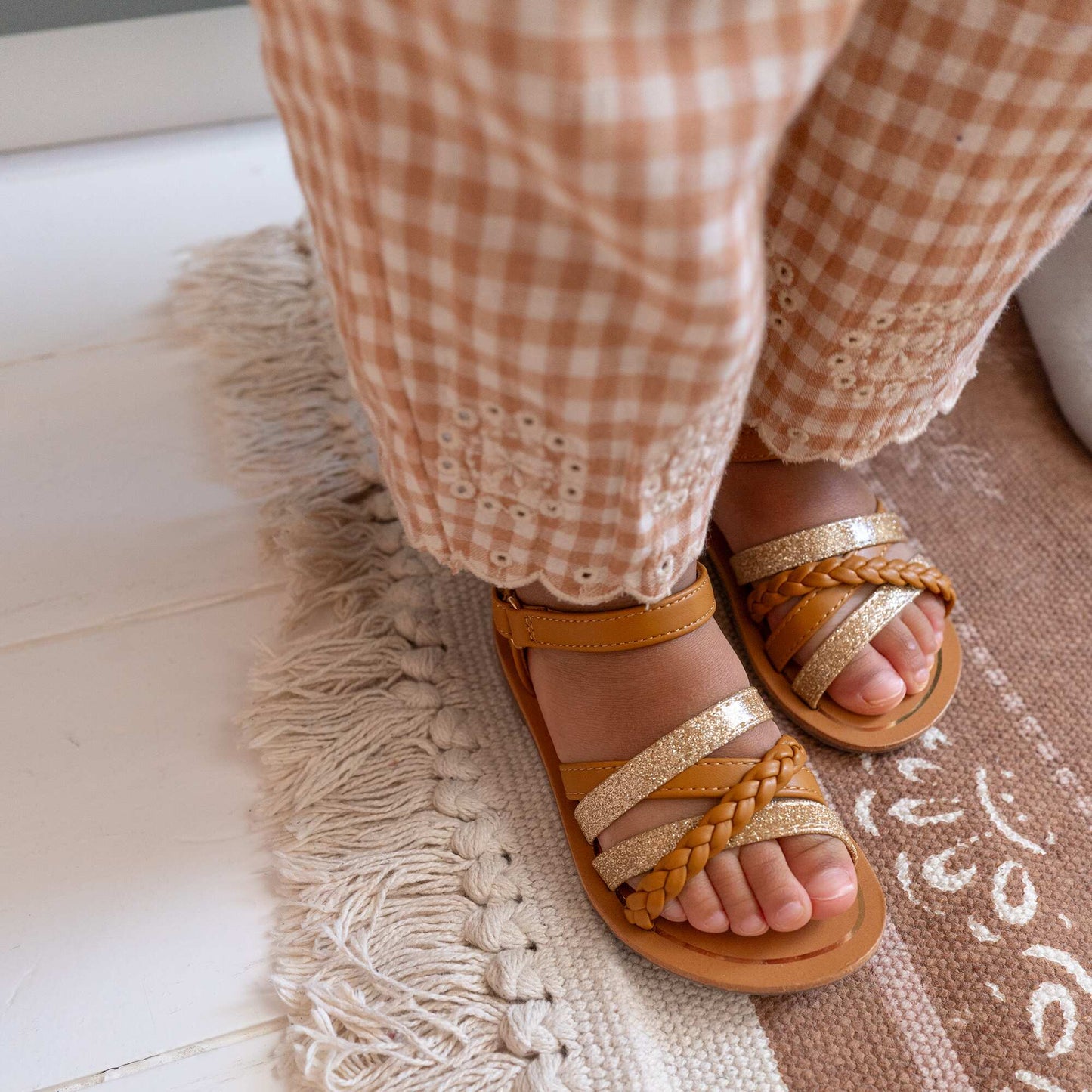 Sandalias con tiras MARRON