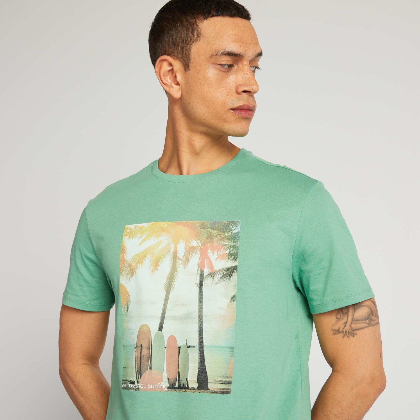 Camiseta de algodón estampada con cuello redondo VERDE