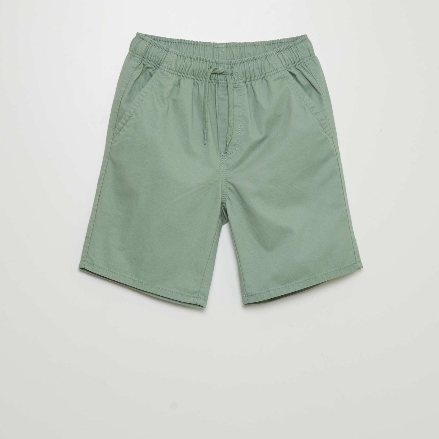 Bermudas lisas VERDE