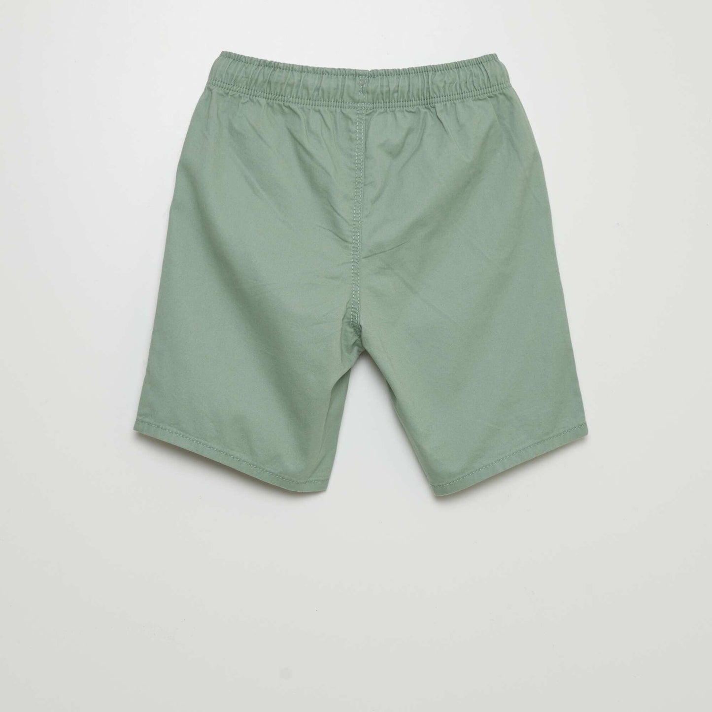 Bermudas lisas VERDE