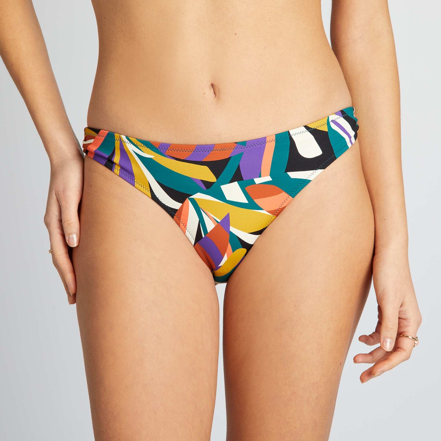 Braguita de bikini estampada colorblock NEGRO