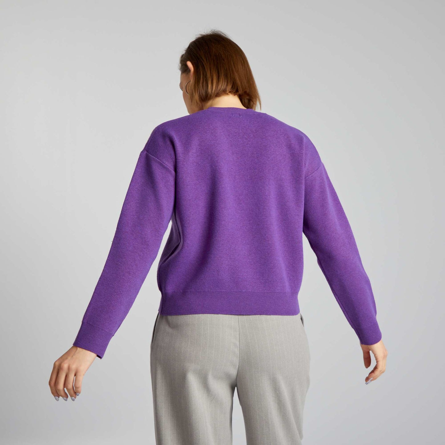 Sweater con inscripción PURPURA