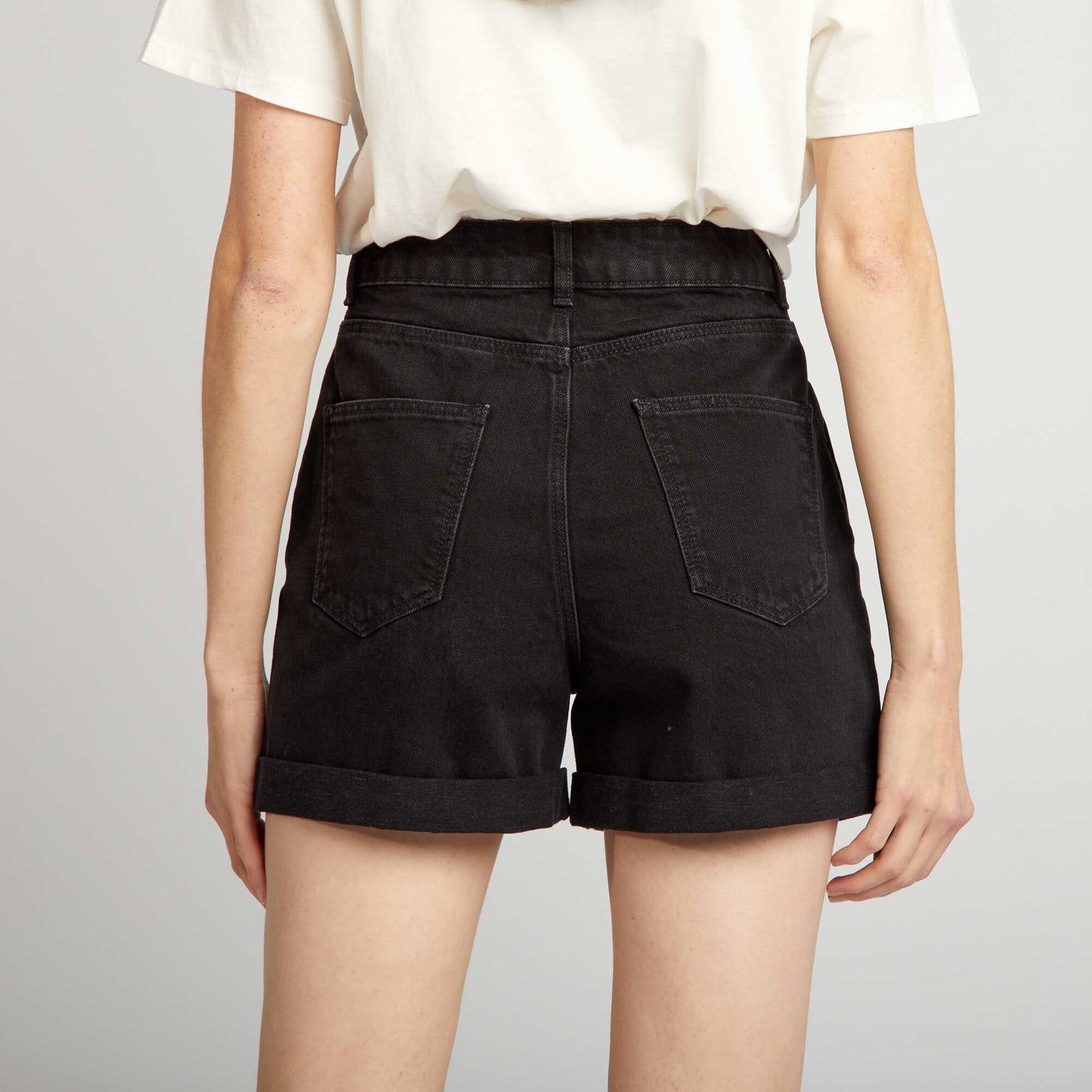 Short jean de tiro alto GRIS