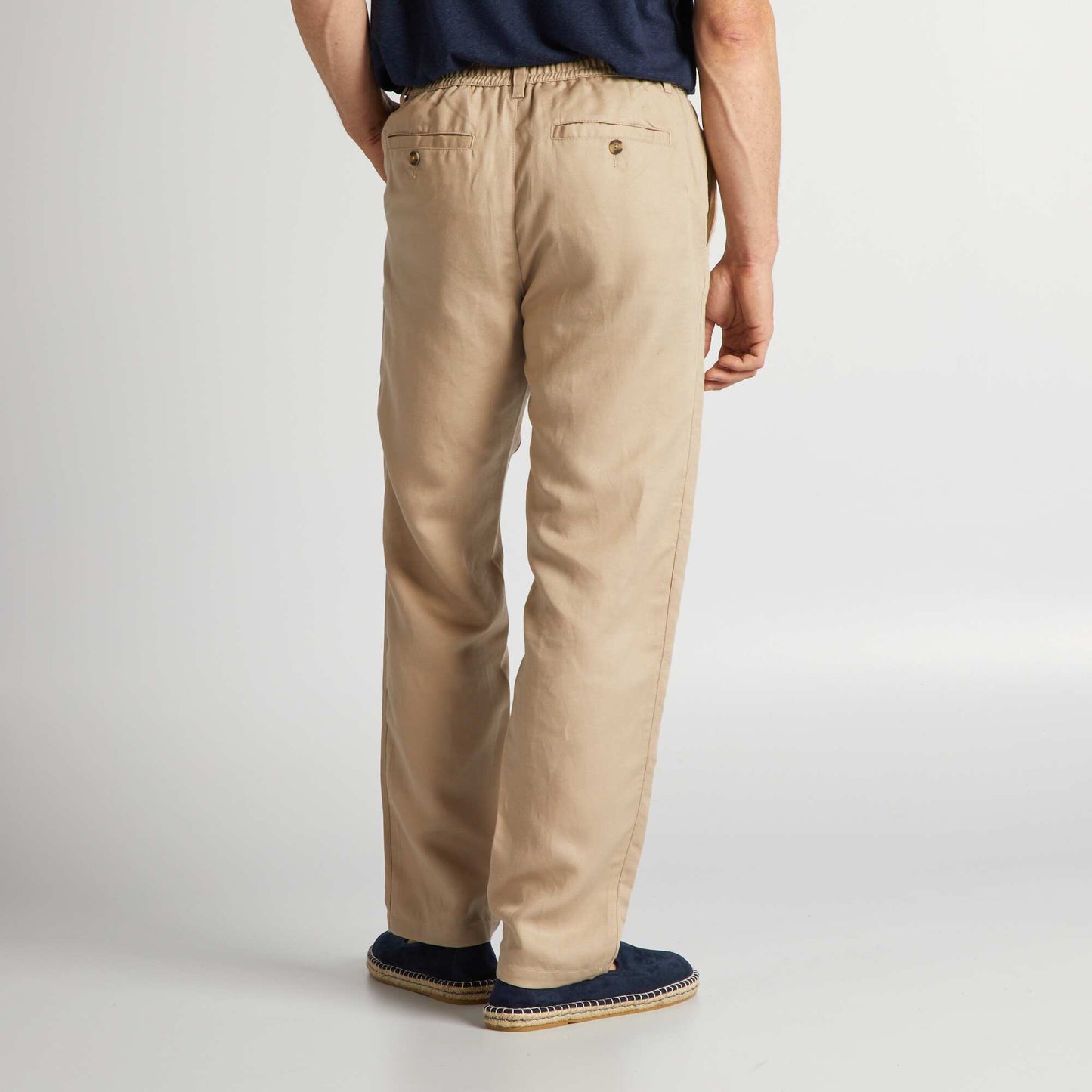 Pantalón chino de lino beige