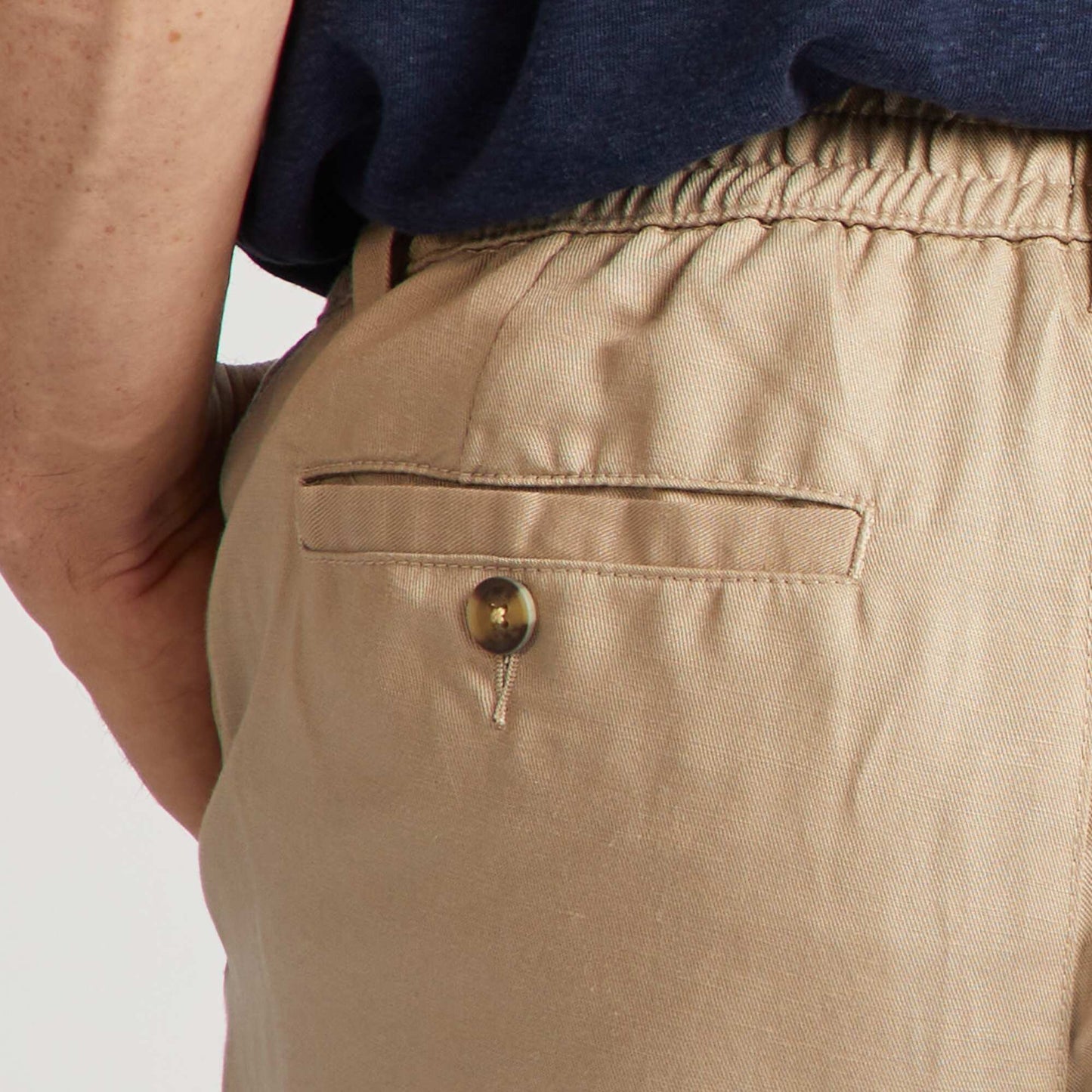 Pantalón chino de lino beige