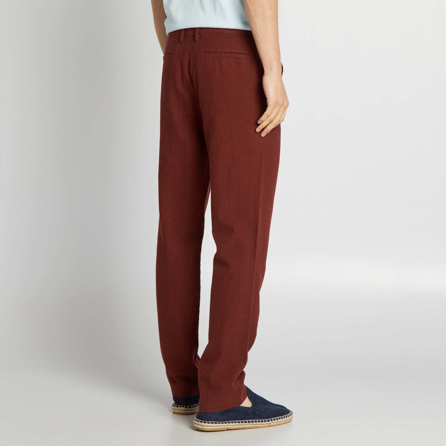 Pantalón chino de lino MARRON