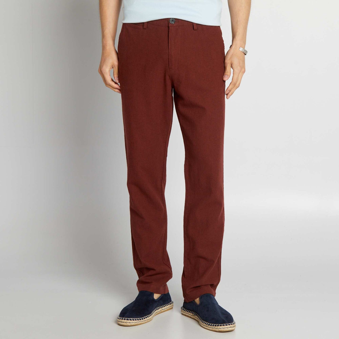 Pantalón chino de lino MARRON