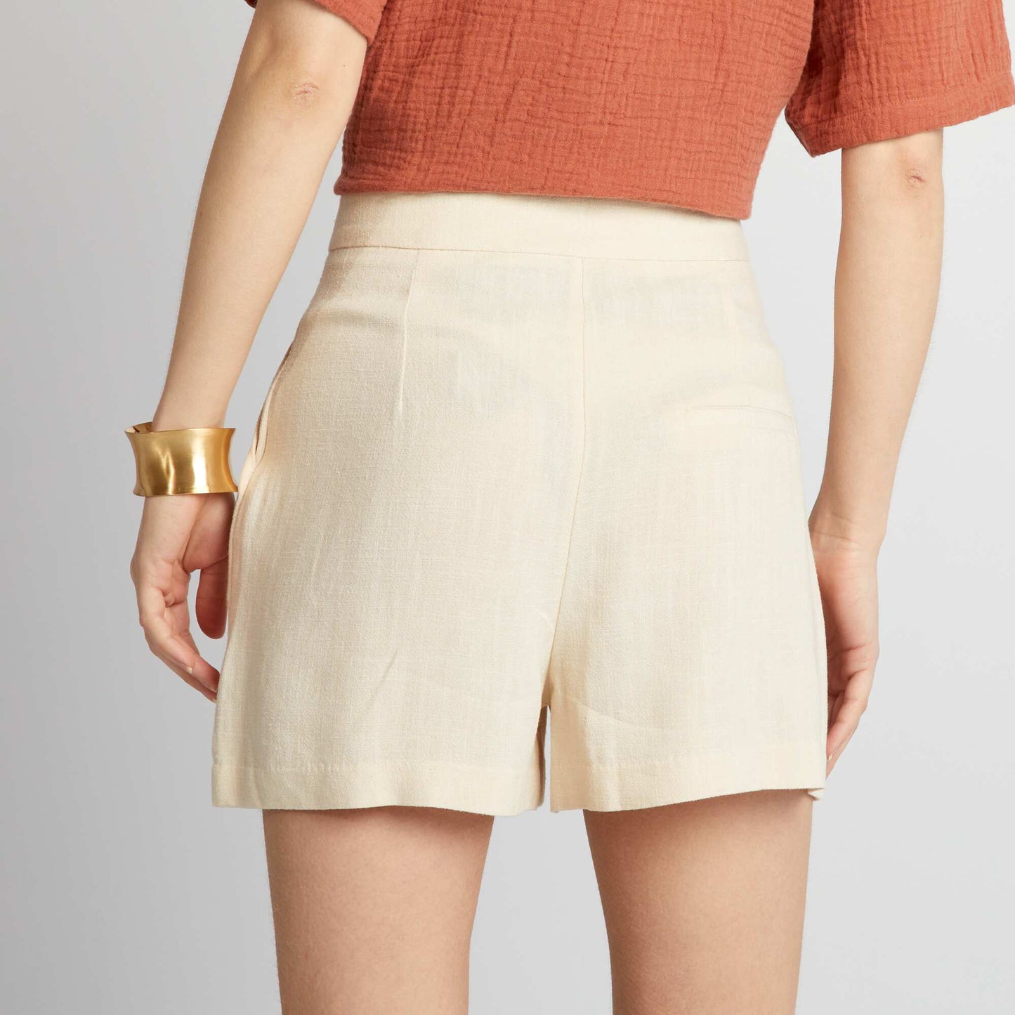 Short de mezcla de lino talle alto BEIGE