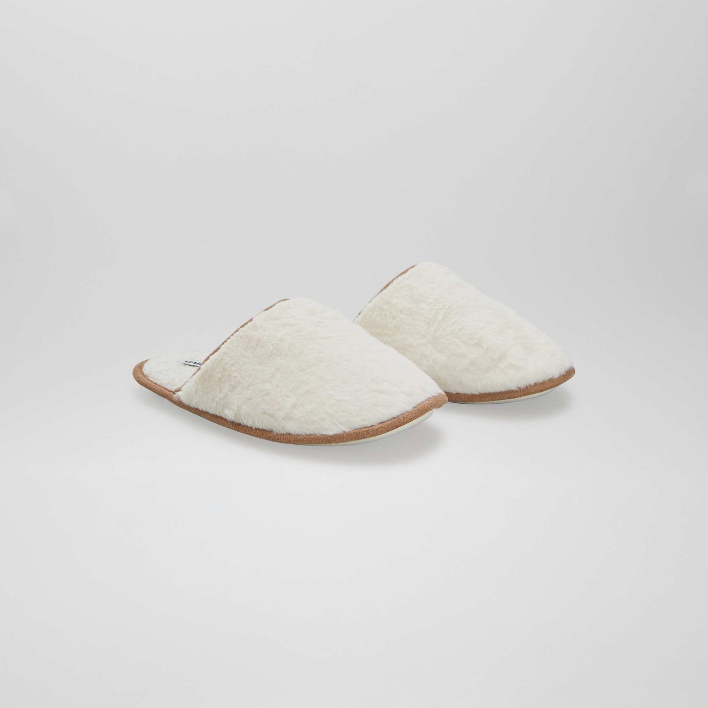 Zapatillas de casa tipo mules beige