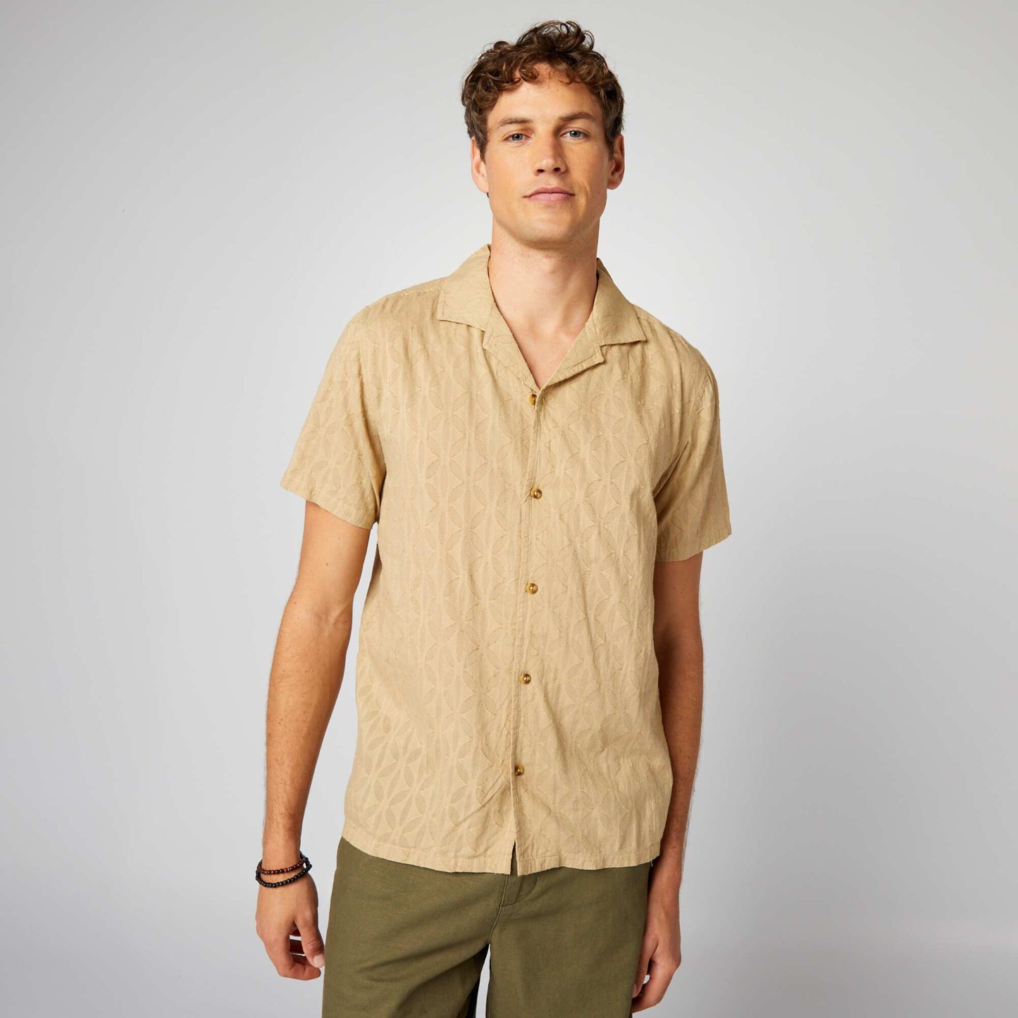 Camisa de manga corta con efecto jacquard BEIGE