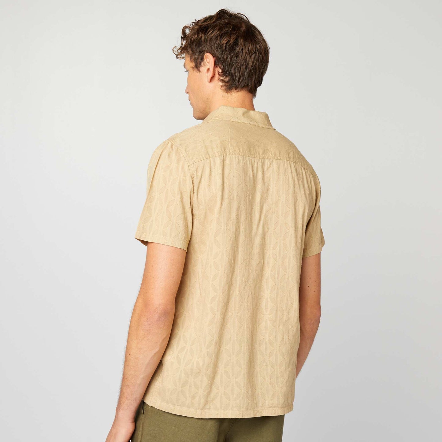 Camisa de manga corta con efecto jacquard BEIGE