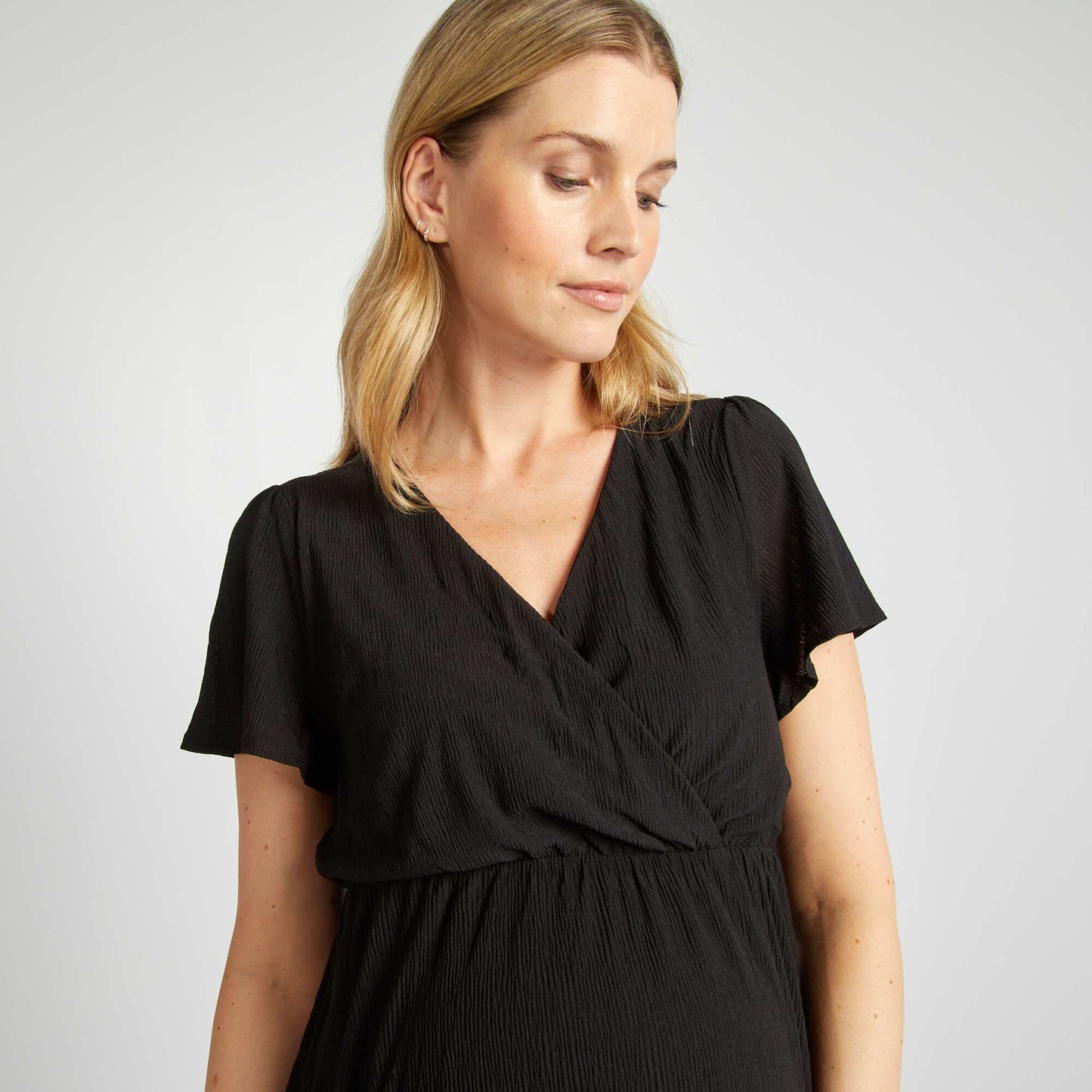 Vestido maternidad cruzado negro