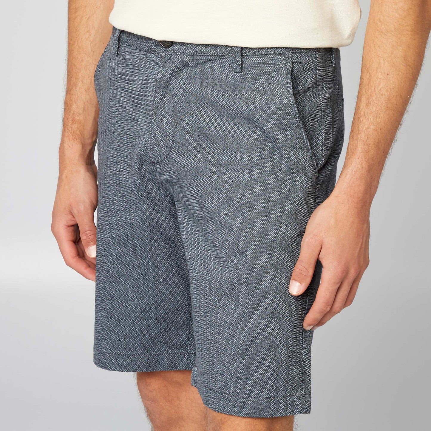 Bermudas tipo chino de sarga AZUL