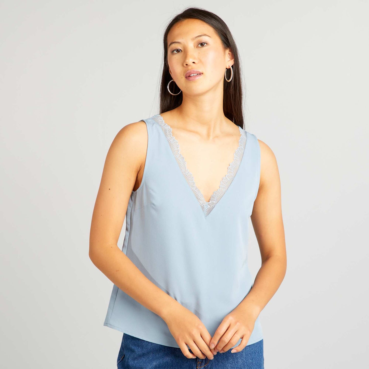 Blusa sin mangas con cuello de encaje AZUL