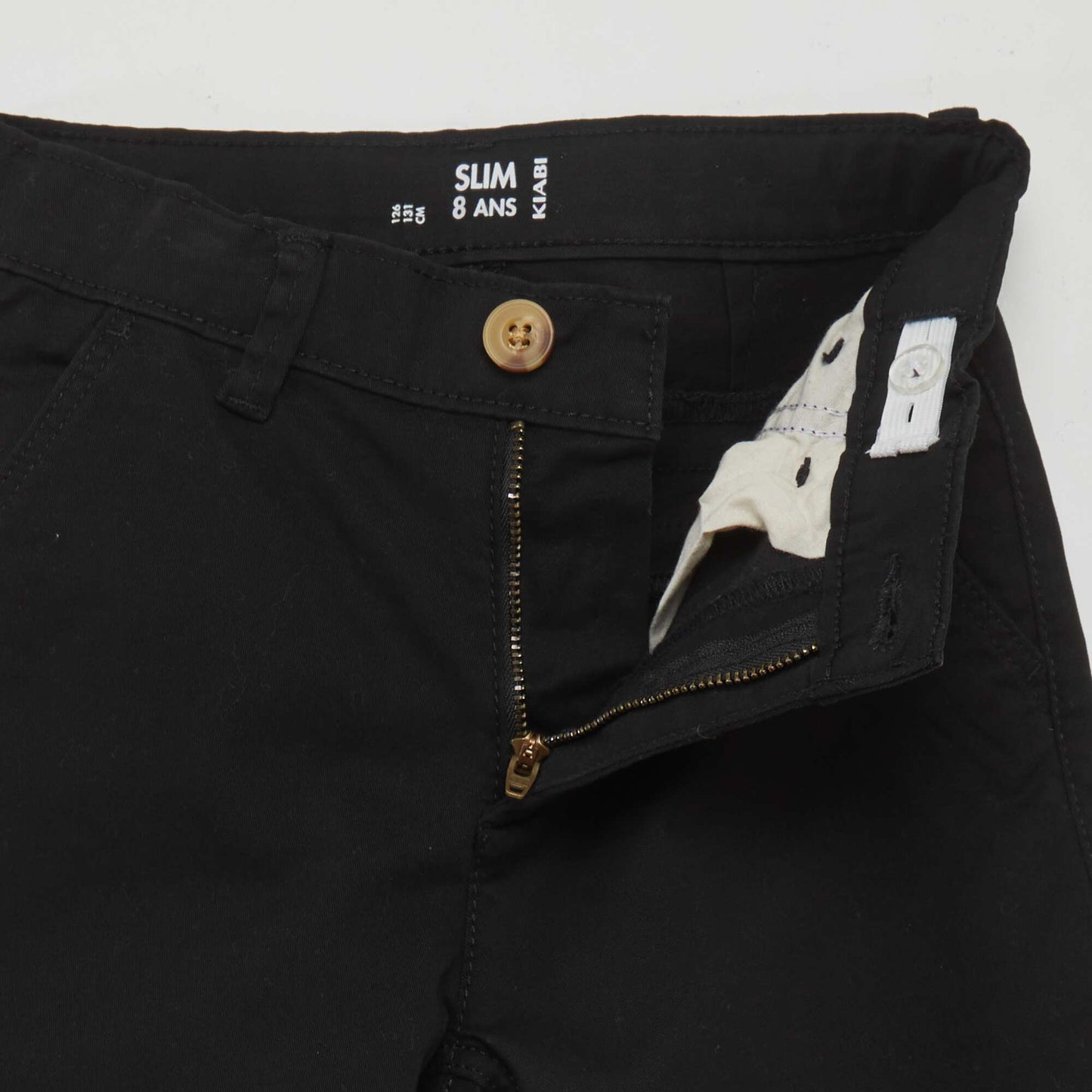 Pantalón chino slim negro