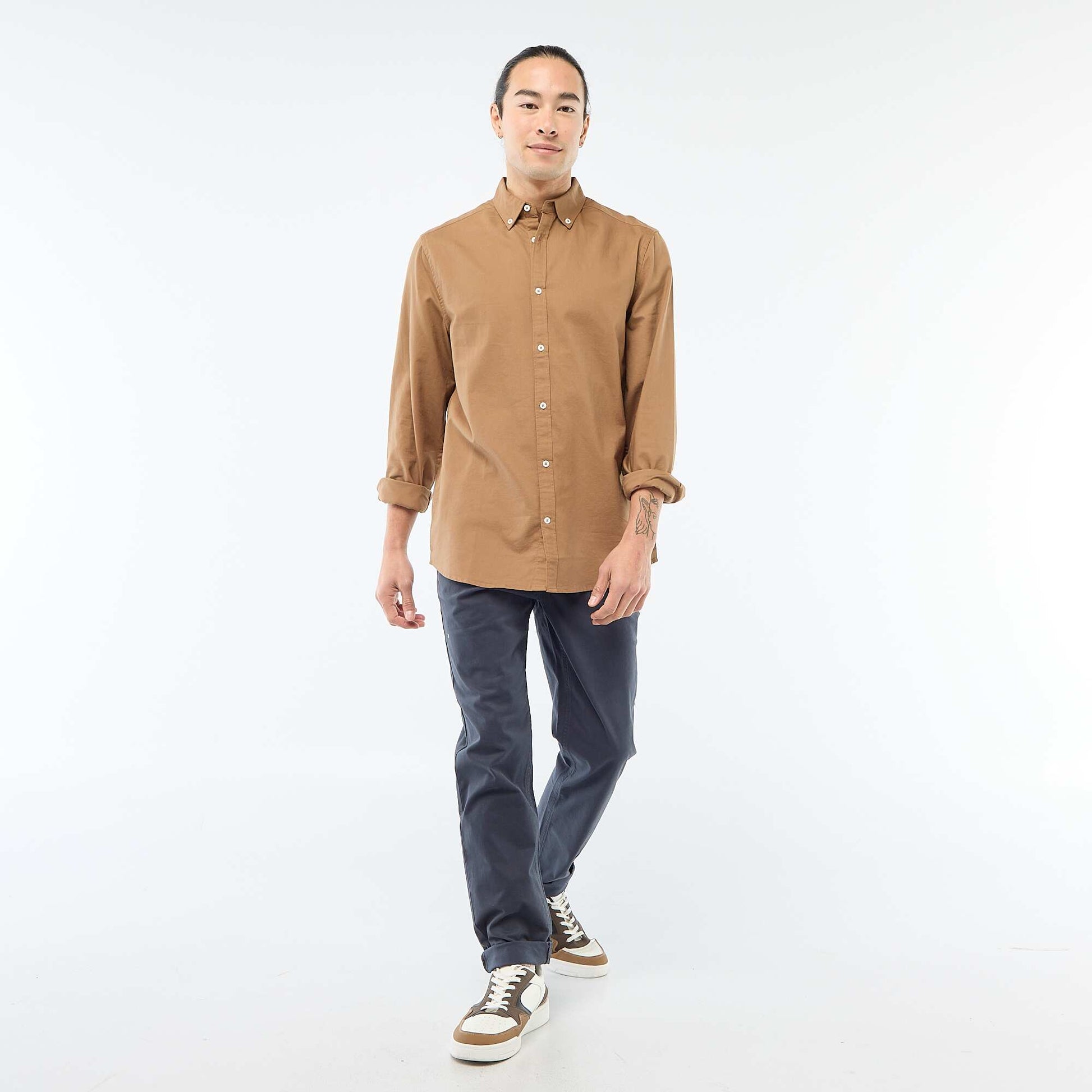 Camisa oxford regular fit MARRON