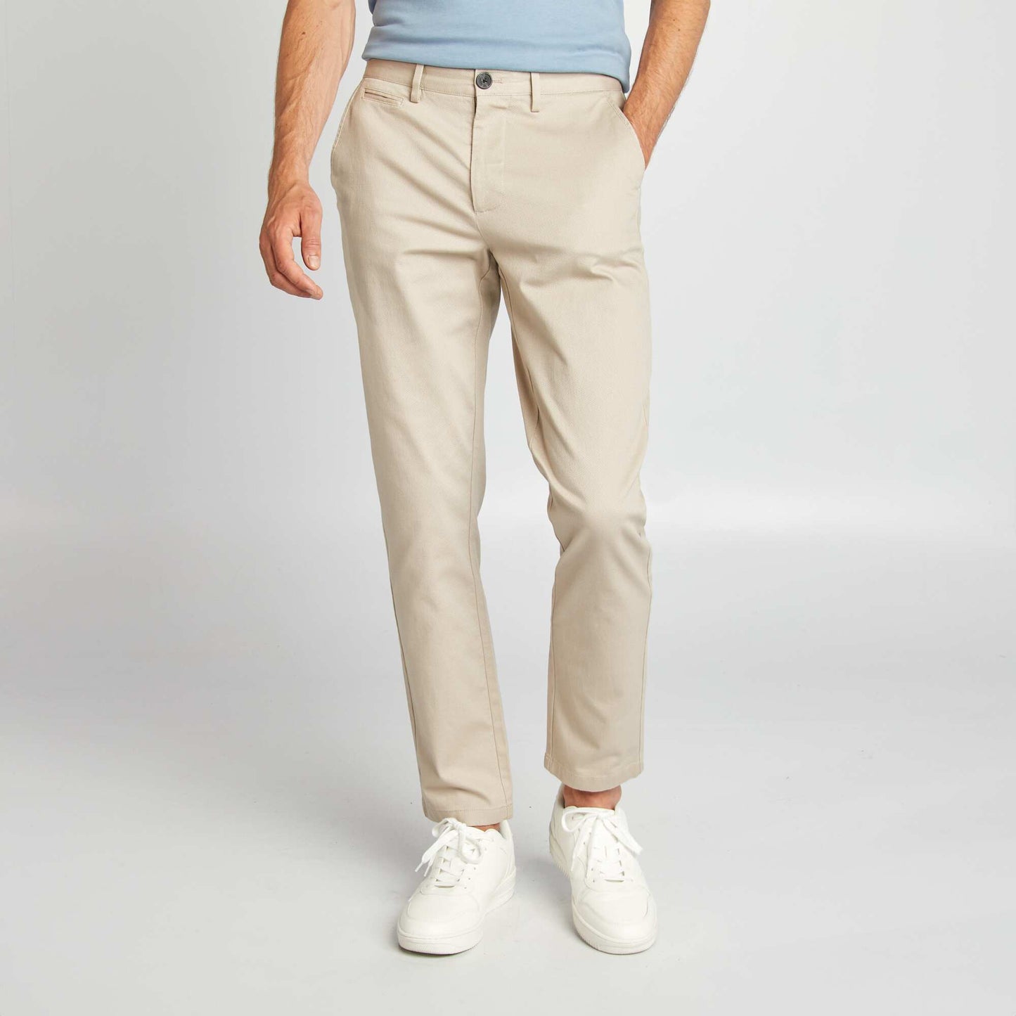 Pantalón chino de sarga corte slim beige