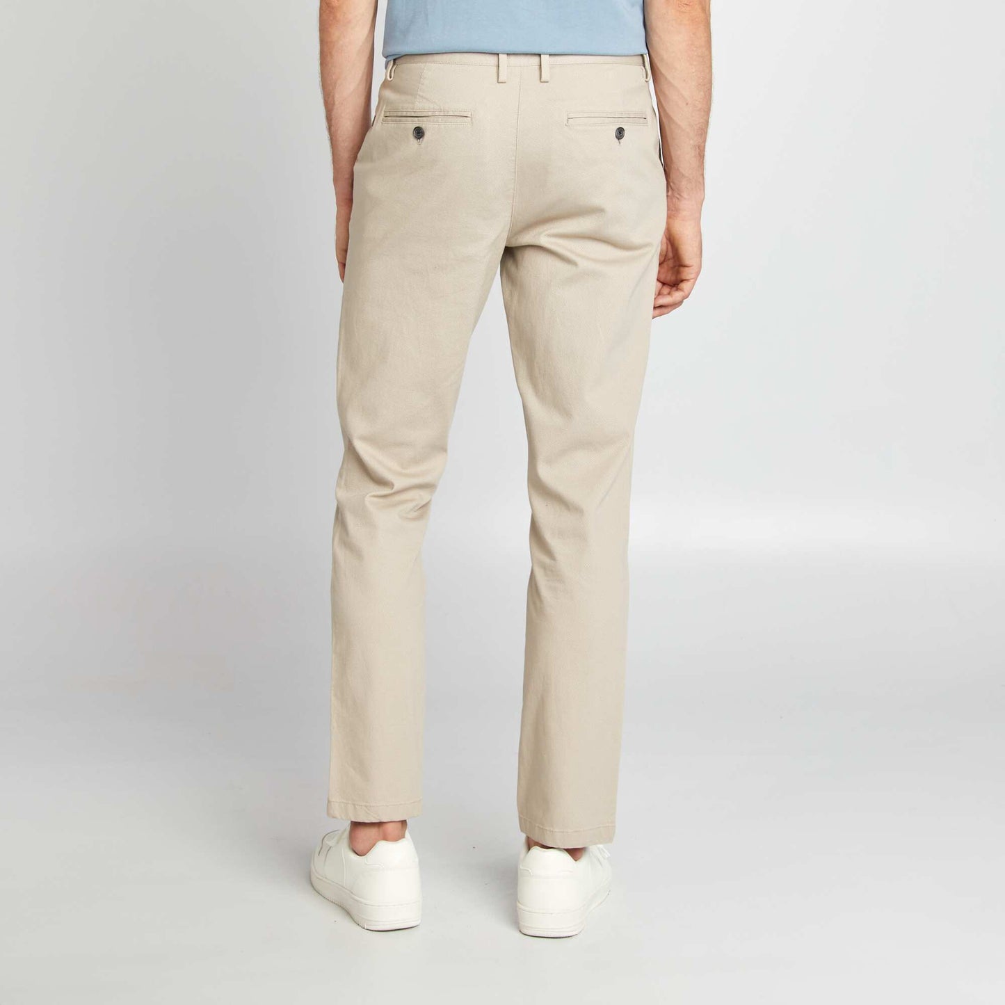 Pantalón chino de sarga corte slim beige