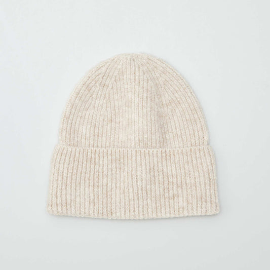 Gorro de punto de canalé BEIGE