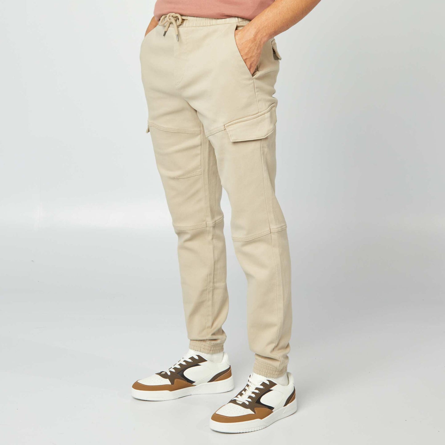Pantalón multibolsillos liso BEIGE