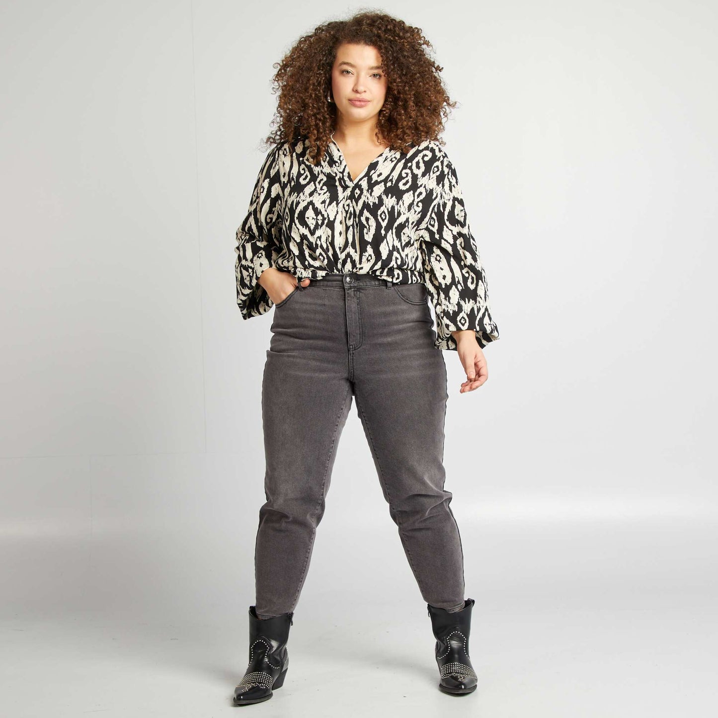 Blusa estampada NEGRO