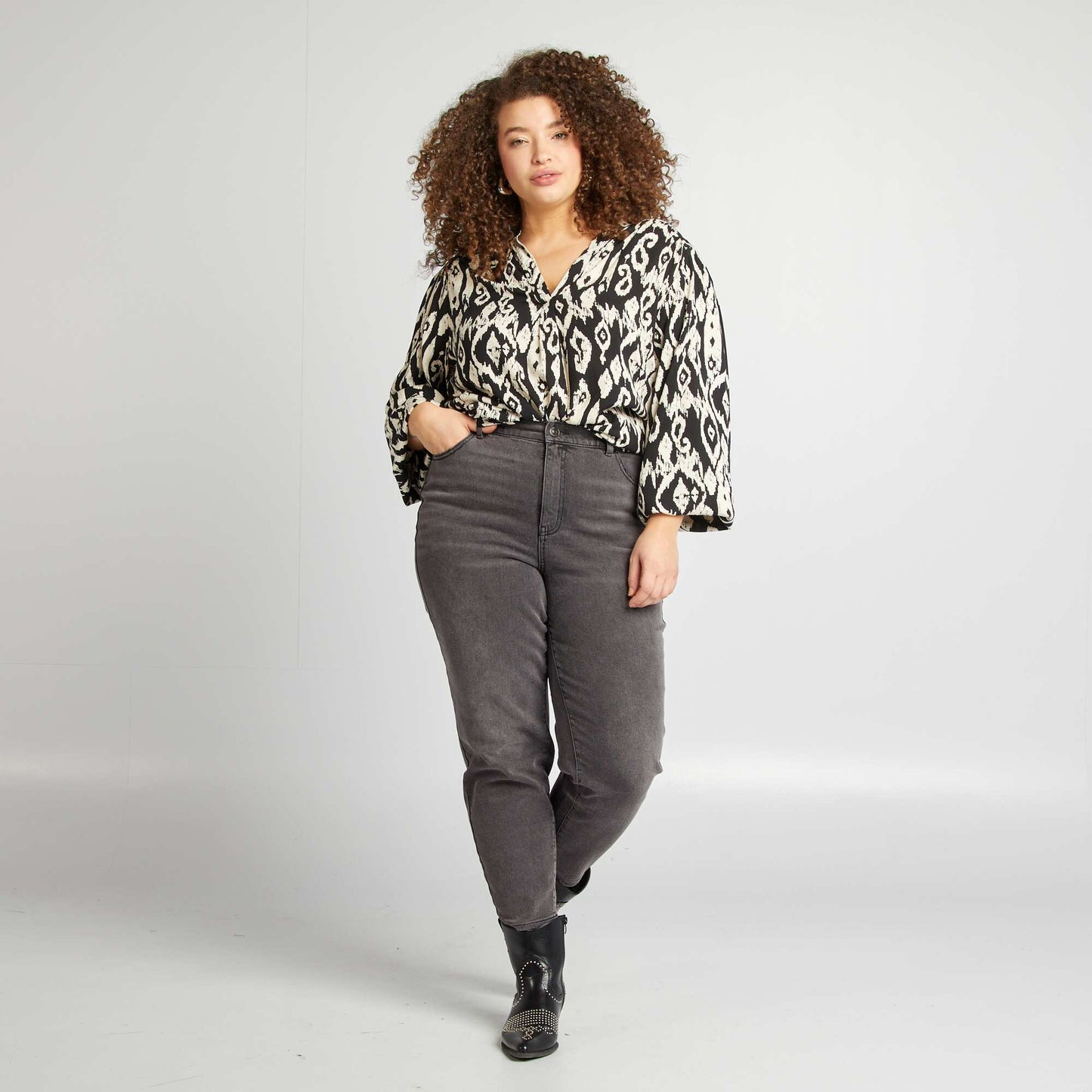 Blusa estampada NEGRO