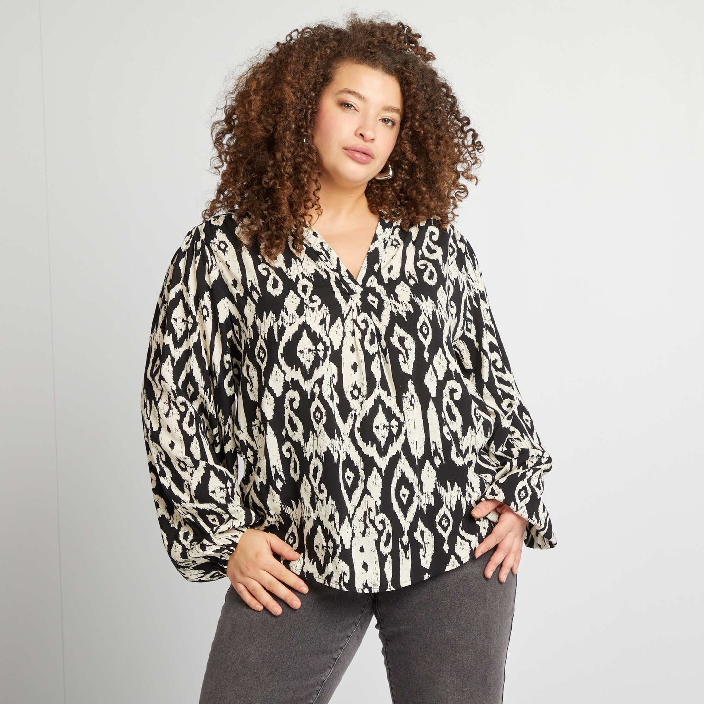 Blusa estampada NEGRO