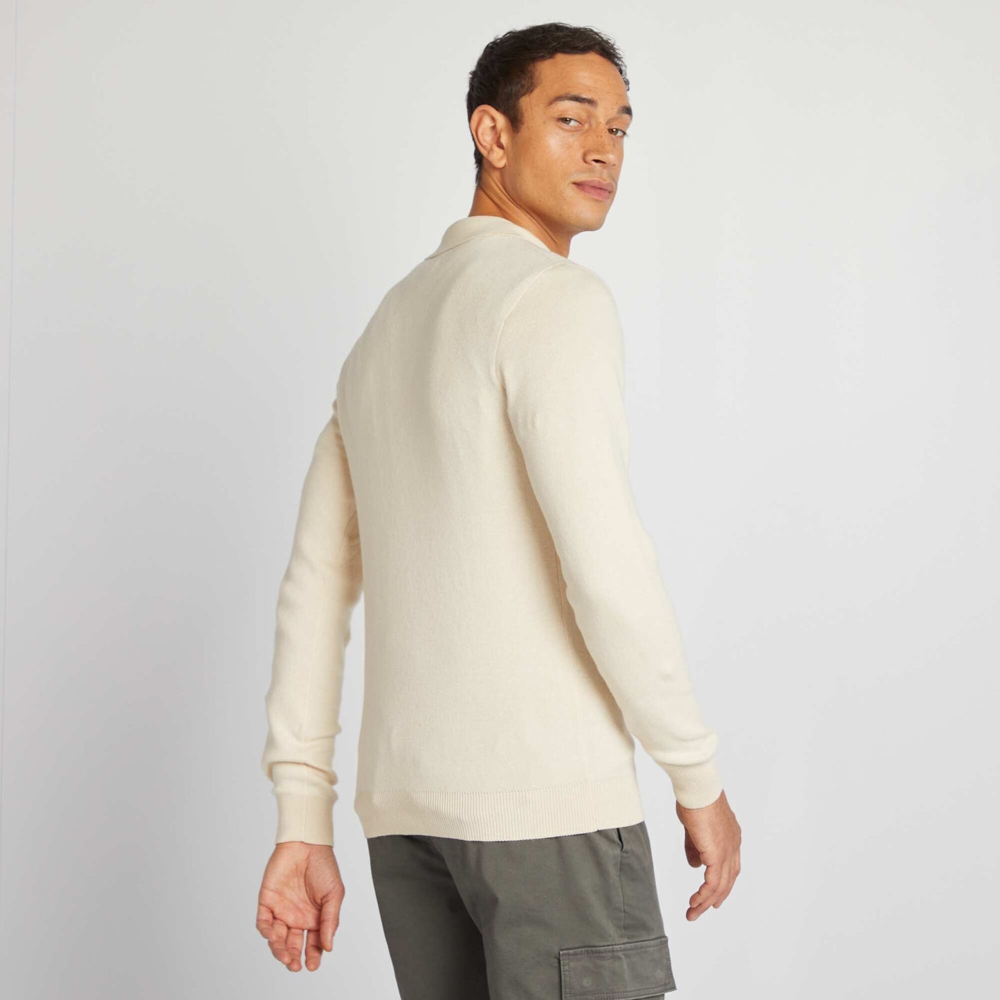 Sweater de punto fino con cuello de remera abotonado BLANCO