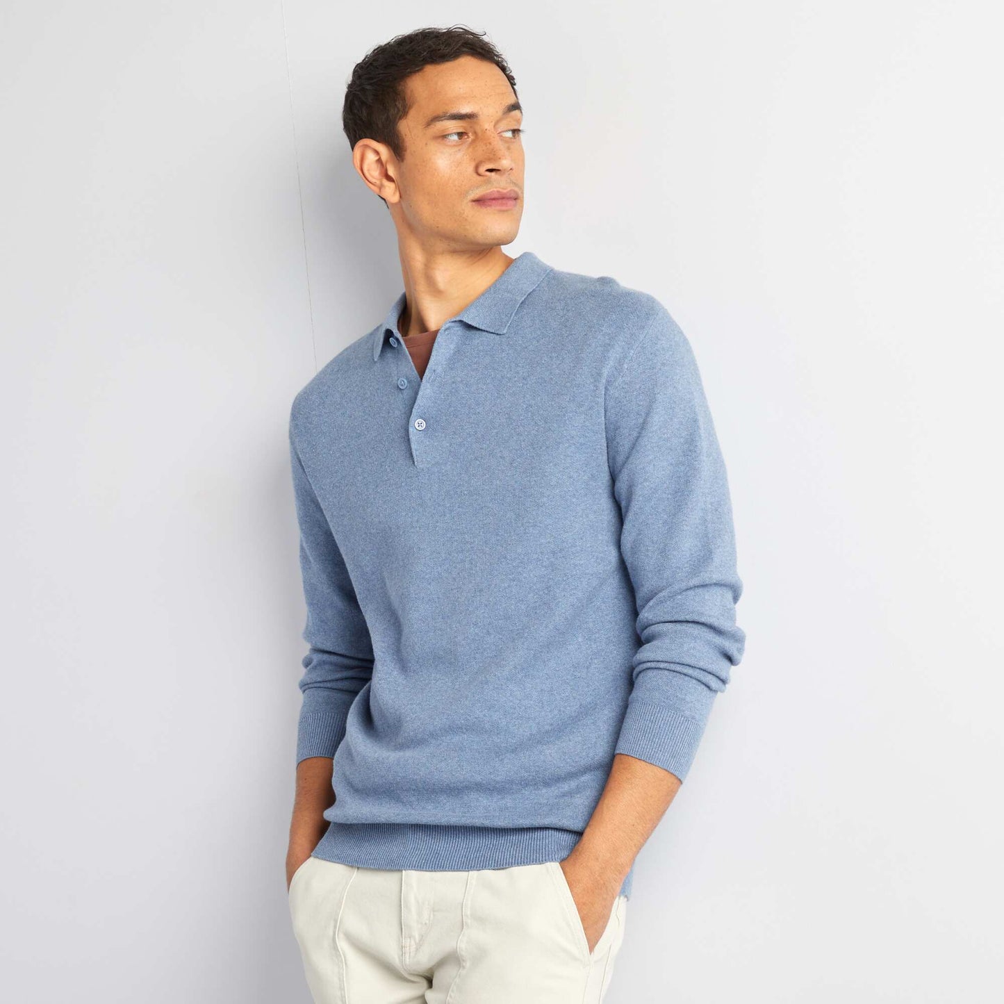 Sweater de punto fino con cuello de remera abotonado AZUL