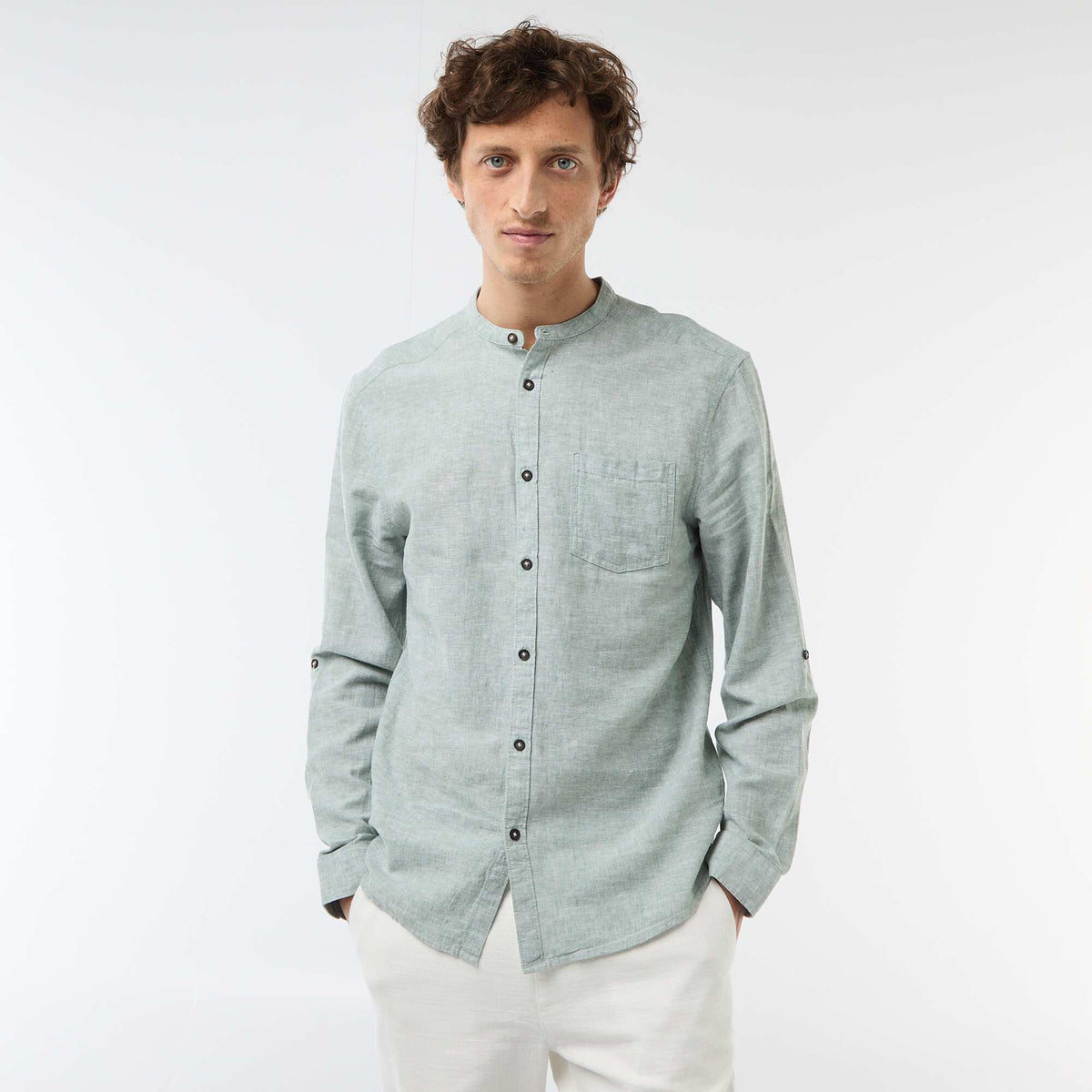 Camisa con cuello mao de lino VERDE