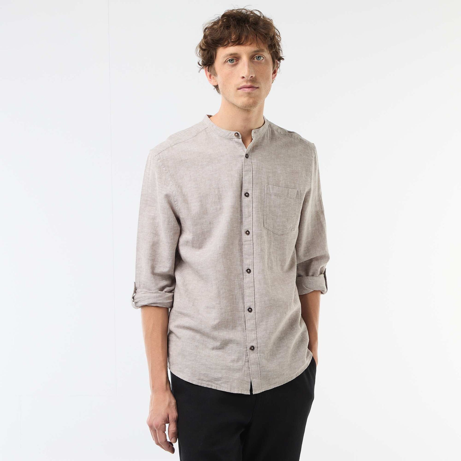 Camisa con cuello mao de lino BEIGE
