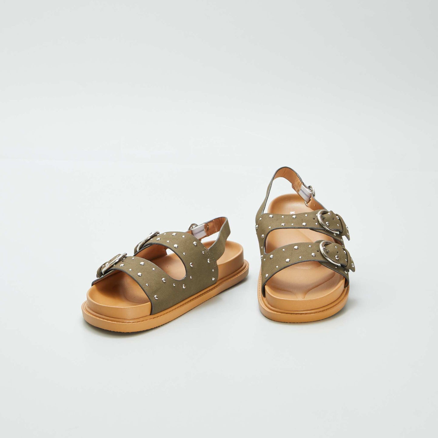 Sandalias con tiras de tachuelas VERDE
