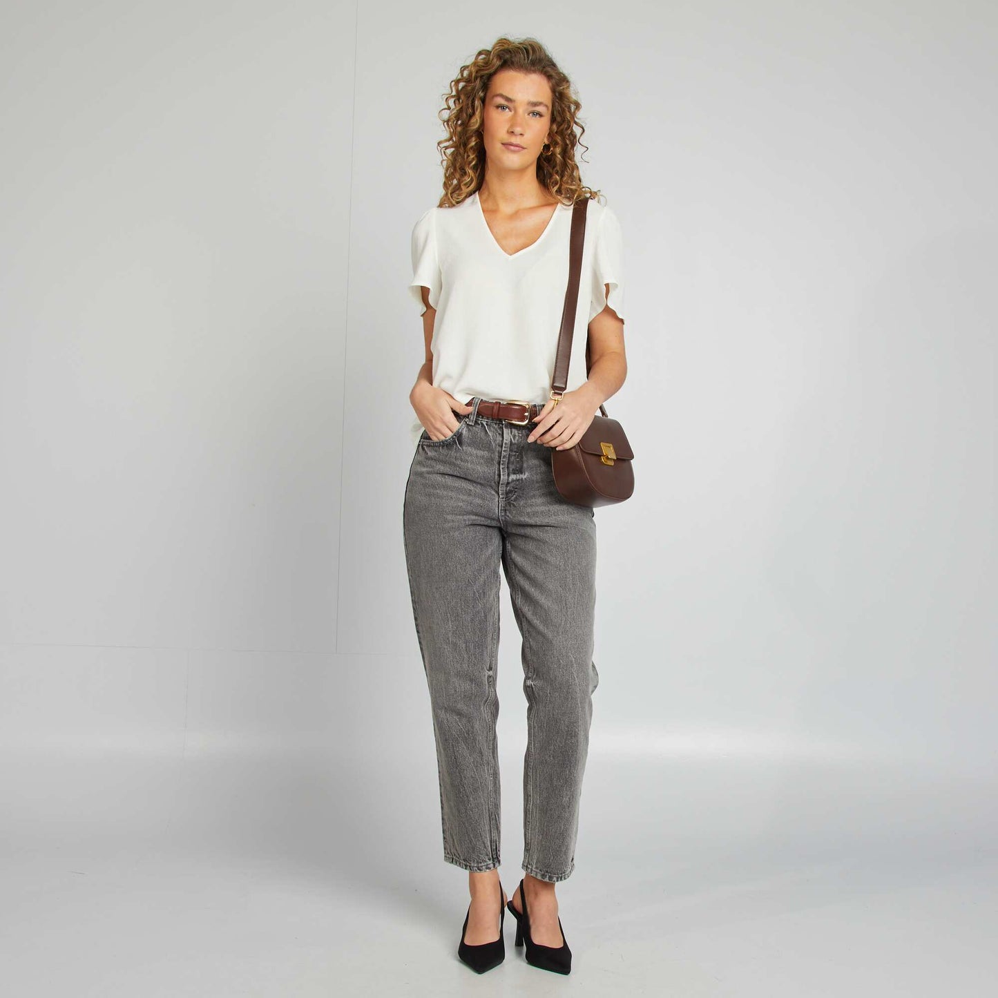 Blusa ligera con volante BLANCO