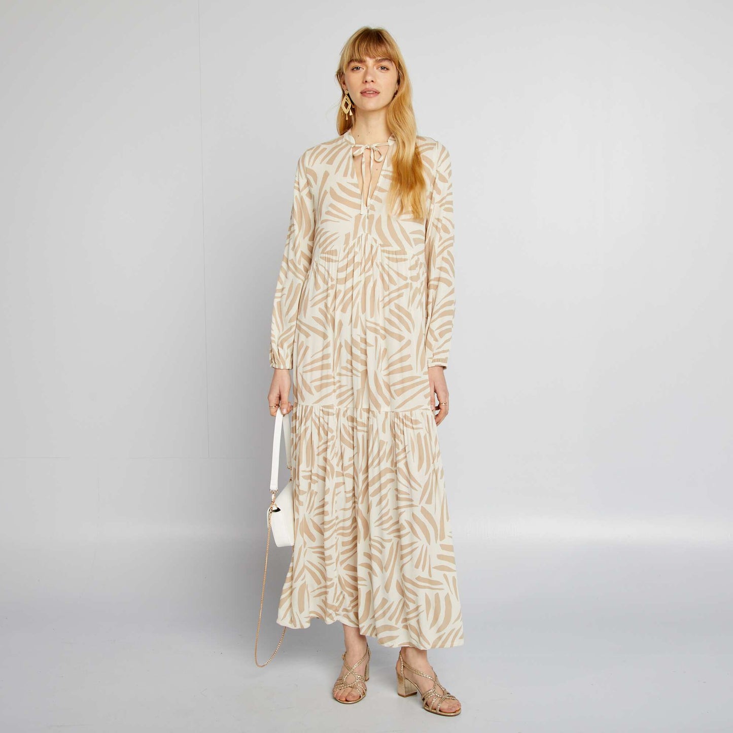 Vestido largo estampado con cuello panadero BEIGE