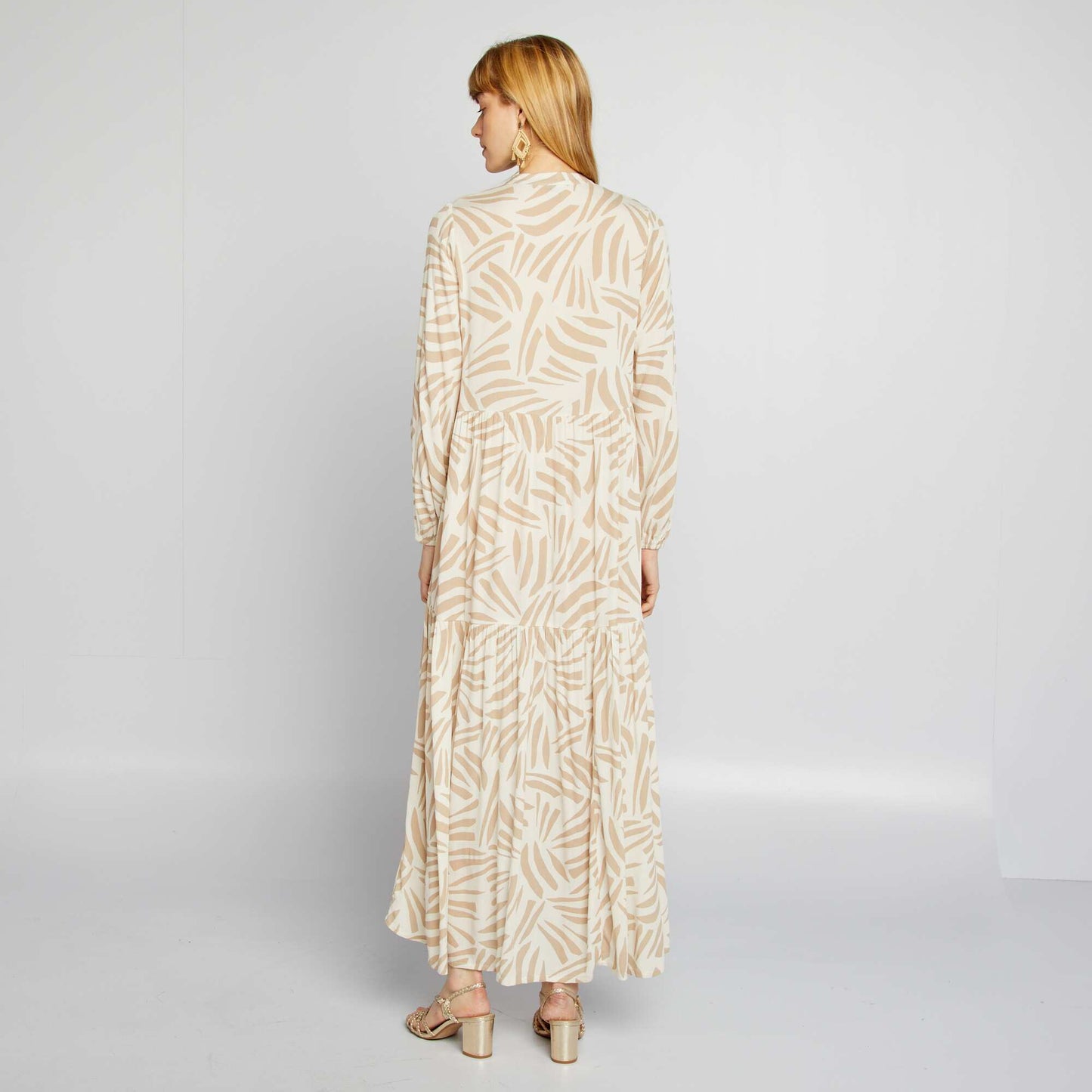 Vestido largo estampado con cuello panadero BEIGE