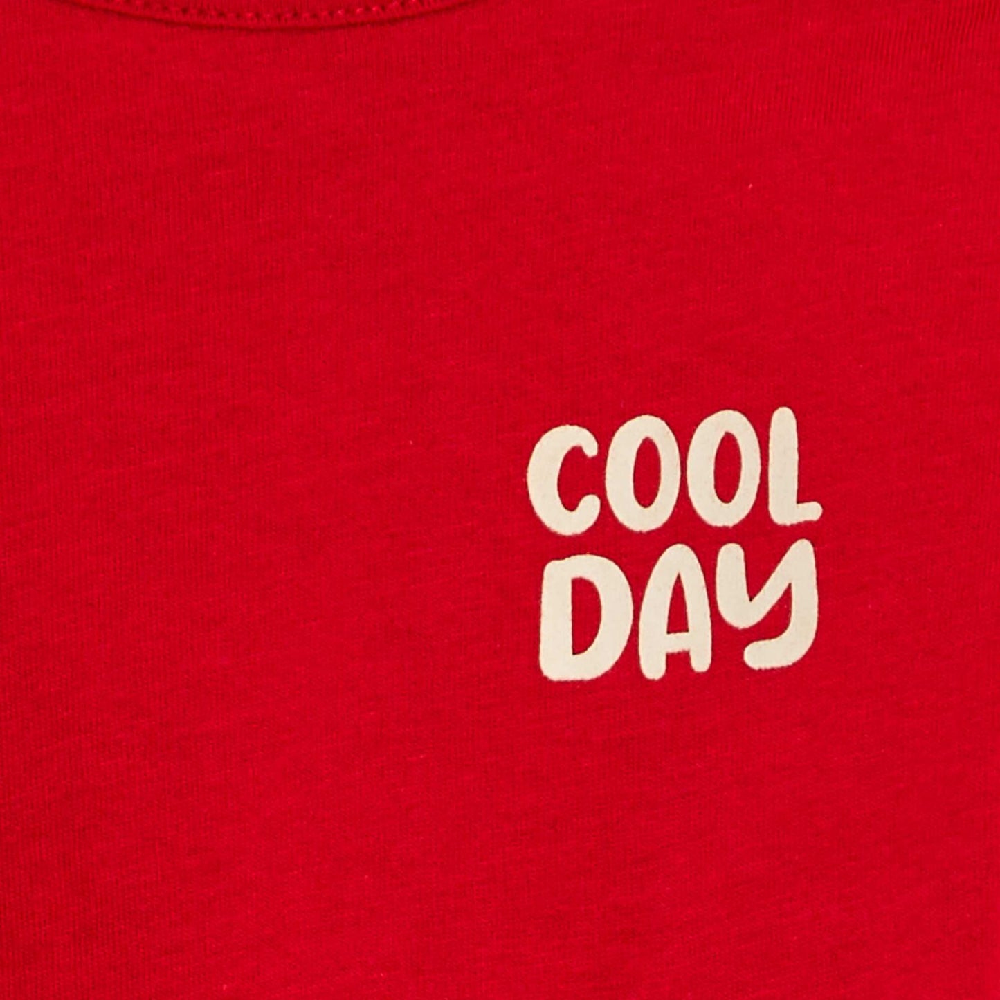 Camiseta con mensaje ROJO