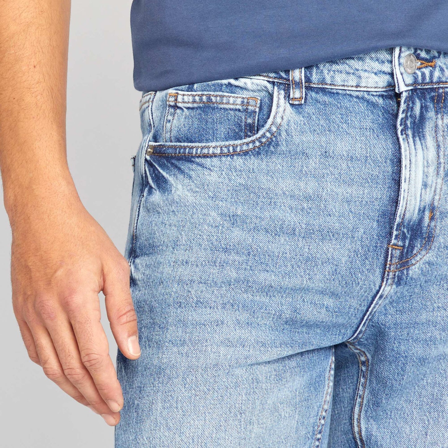 Jean de corte ajustado/slim fit AZUL